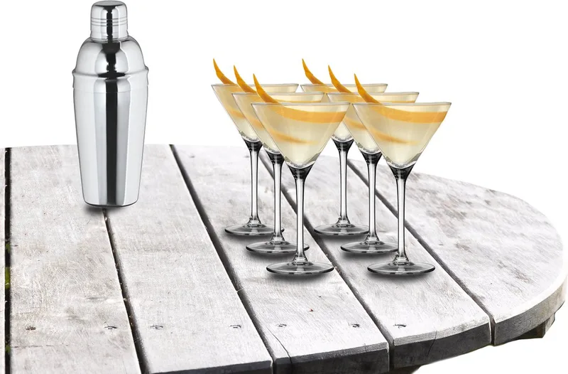 Cocktailshaker 500 ML set met 6x stuks Martini cocktailglazen 260 ml von Arcoroc in Transparent – Produktfoto
