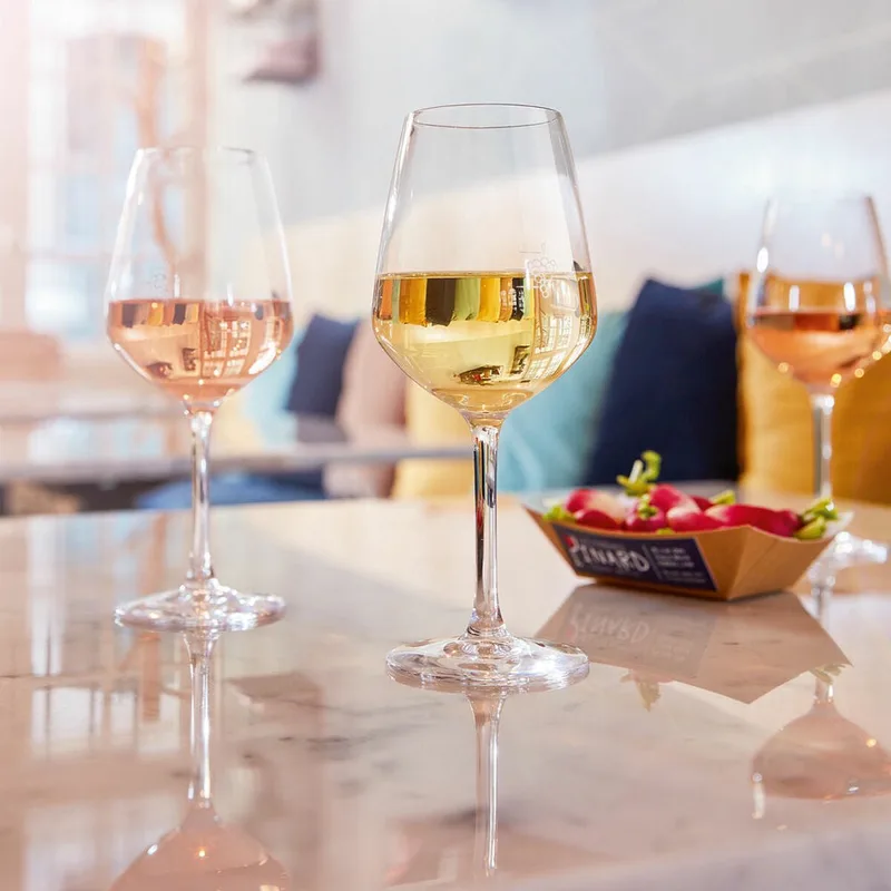 Vina Juliette Wijnglazen 30 cl / 300 ml Met Maatstreep | Set van 6 Stuks | Geschikt voor Witte Wijn | Glas | Vaatwasserbestendig by Arcoroc in Transparent – product photo