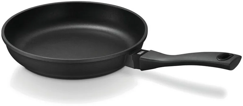 Energy braadpan / koekenpan - Ø 24 cm - Keramische antikleeflaag - PFAS-vrij - Gerecycleerd aluminium - Geschikt voor inductie von Beka in Schwarz – Produktfoto