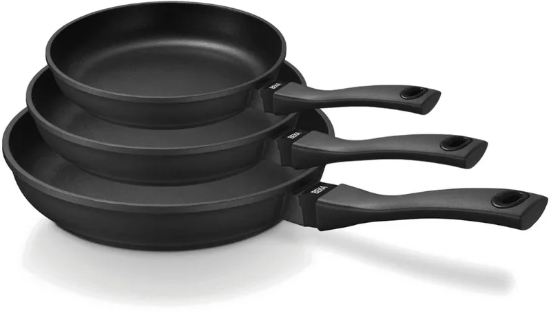 Koekenpannenset Energy R 3-Delig - Koekenpannen 20/24/28 cm - Gerecycled Aluminium - PFAS-vrij Keramische Laag - Inductie Koele Handgrepen von Beka in Schwarz – Produktfoto