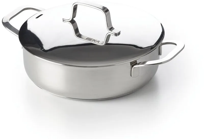 Maestro sauteerpan/hapjespan – Ø24 cm – RVS – PFAS–vrij - Deksel met stoomgleuf - Volumeaanduiding - Geschikt: inductie & vaatwas by Beka in Chrome – product photo