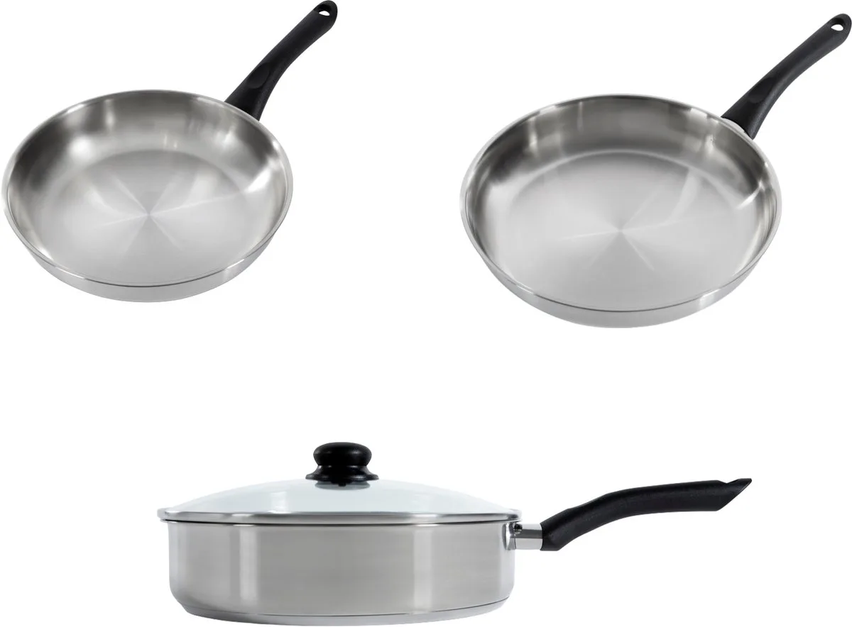 Bold pannenset 3-delig - koekenpannen 24 en 28 cm + hapjespan 28 cm met deksel - Inductie pannenset - Zonder PFAS-vrije antikleeflaag- RVS - Koudgrepen – Ovenbestendig tot 160°C by BK in Silver – product photo