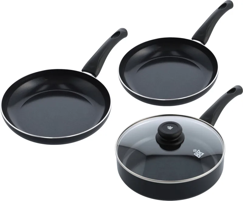 Brilliant 3-delige pannenset - Koekenpannen 24/28cm & Hapjespan 24cm met deksel - PFAS-vrije antikleeflaag - Inductie geschikt - Vaatwasserbestendig - Zwart by BK in Black – product photo