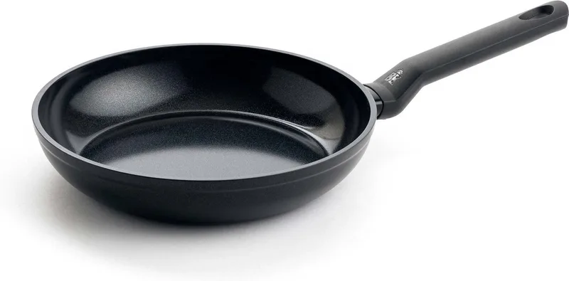 Easy Induction Koekenpannenset 2-delig - 24/28cm - PFAS-vrije antikleeflaag - Pannenset inductie - Keramische pan - Ovenbestendig 160°C - Koudgrepen - Zwart by BK in Black – product photo