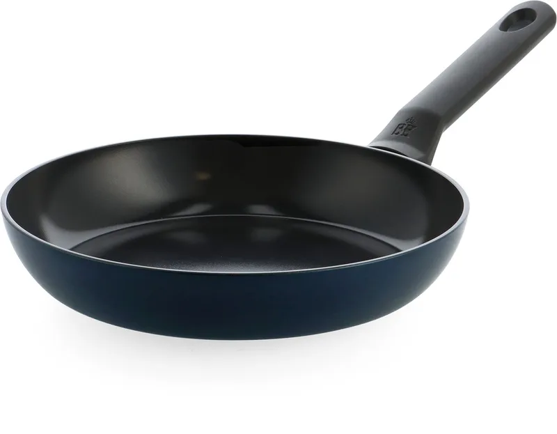 Enjoy Koekenpan 24cm – PFAS-vrije antikleeflaag – Koekenpan inductie – Keramische pan – Ovenbestendig tot 160°C – Vaatwasserbestendig – Koudgrepen – Oxford Blue by BK in Oxford_blue – product photo