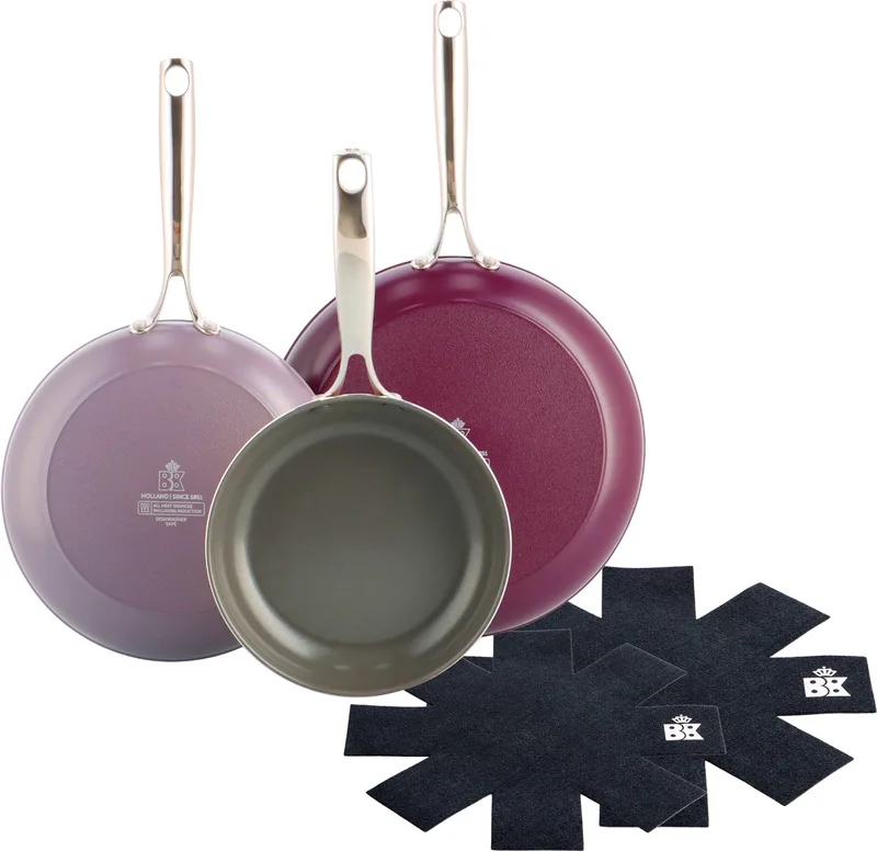 Sky Koekenpannenset 3 delig met 2 pan protectors - 20/24/28cm - PFAS vrije antikleeflaag – Pannenset inductie - Keramische pan – Ovenbestendig tot 220°C – RVS handgrepen - Violet fra BK i Lilla – produktbillede