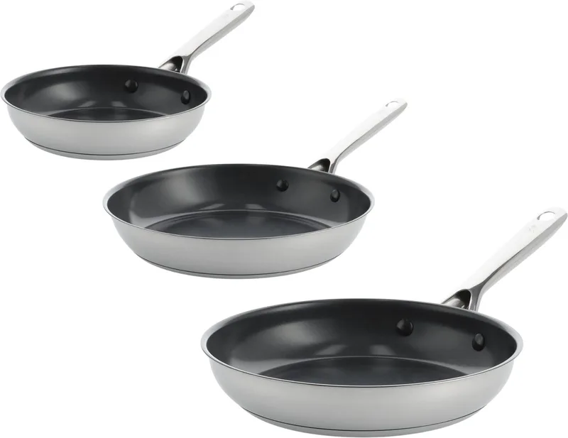 Sparkling Coated Koekenpannenset 3-delig - Koekenpannen 20/24/28 cm - PFAS-vrije antikleeflaag - Pannenset inductie - Keramische koekenpan - Ovenbestendig tot 220°C - RVS handgrepen från BK i Silver – produktbild