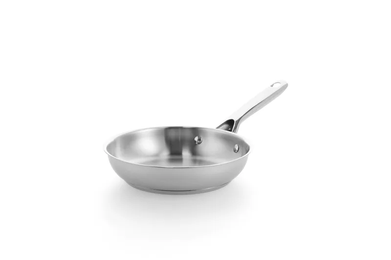 Sparkling Uncoated Koekenpan 20cm - Zonder antikleeflaag - Koekenpan inductie - RVS Koekenpan - Ovenbestendig tot 230°C – RVS handgreep – Zilver von BK in Silber – Produktfoto