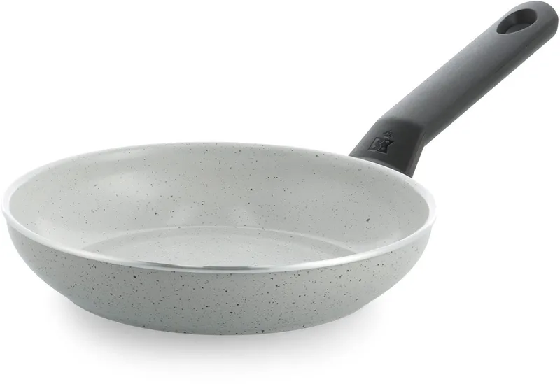 Universe Granite Koekenpan 20cm - PFAS-vrije antikleeflaag - Koekenpan inductie - Keramische koekenpan - Ovenbestendig tot 160°C - Koudgreep - Grijs/Graniet fra BK i Sølv – produktbillede