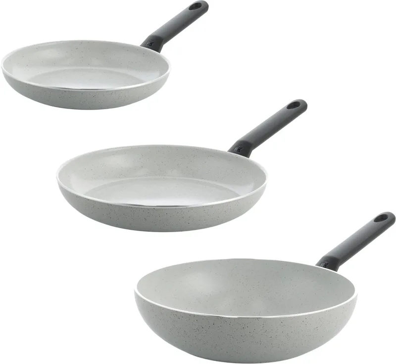 Universe Granite Pannenset 3-delig - 24/28/28 cm - PFAS-vrije antikleeflaag - Inductie pannenset - Koekenpannen 24 & 28 cm + Wokpan 28 cm - Ovenbestendig tot 160°C - Koudgrepen fra BK i Grå, Graniet – produktbillede