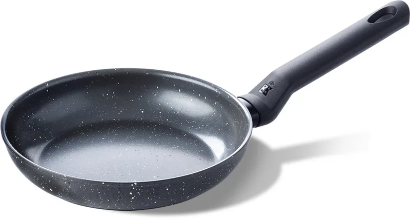 Universe Koekenpan 20cm - PFAS-vrije antikleeflaag - Koekenpan inductie - Keramische koekenpan - Ovenbestendig tot 160°C - Koudgreep - Zwart/graniet by BK in Black – product photo