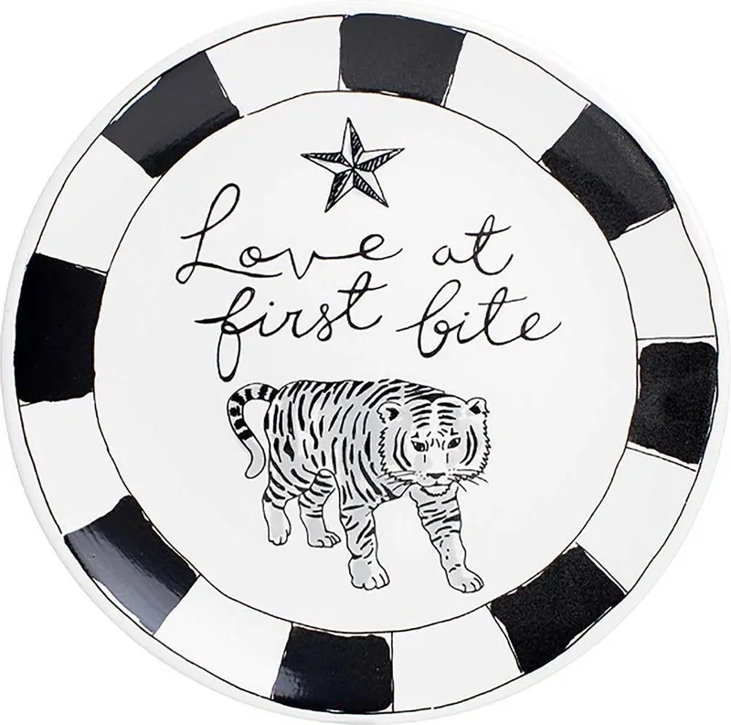 X Noir - Bord - Love at - Ø 22 cm von Blond Amsterdam in Schwarz, Weiß – Produktfoto
