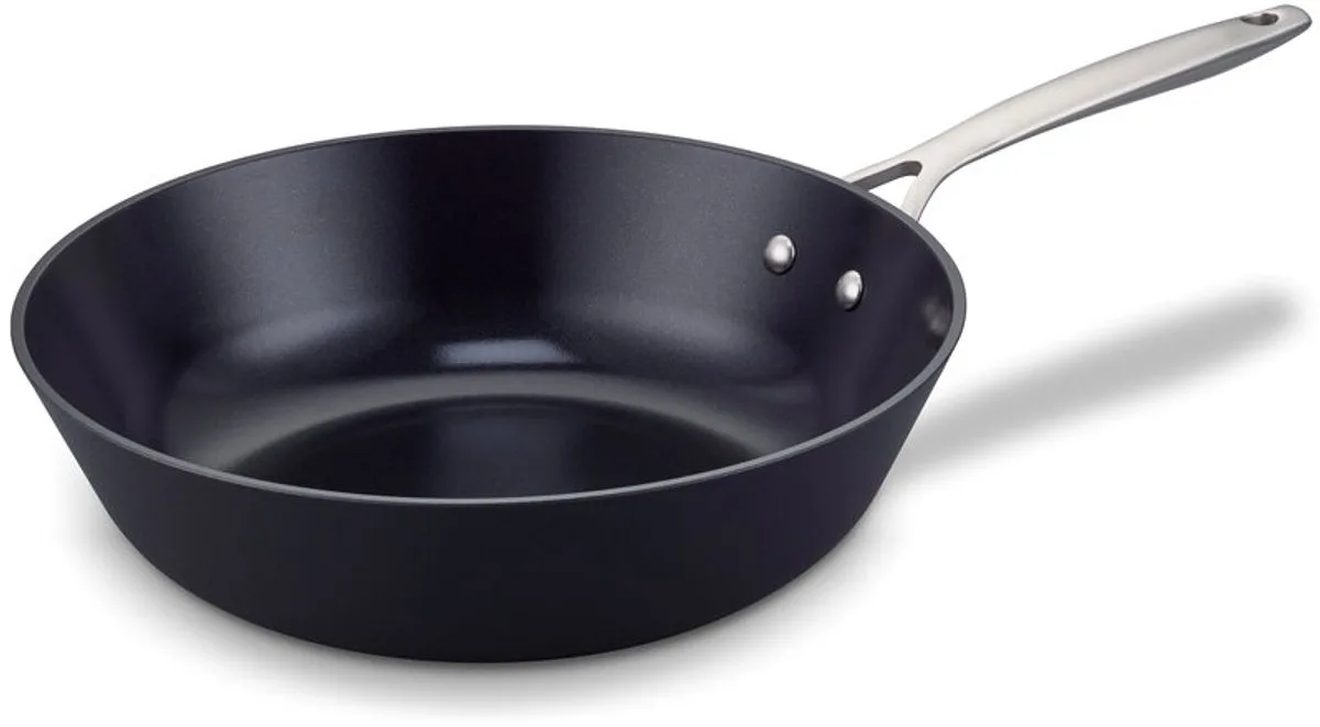 Zenn Wokpan- Ø 30 cm –100% gerecycled hoogwaardig Aluminium - keramische bodem - dubbele antiaanbaklaag -duurzaam– rvs steel - geschikt voor Inductie - 100% PFAS Vrij – Donker blauw van Brabantia in Zwart – productfoto