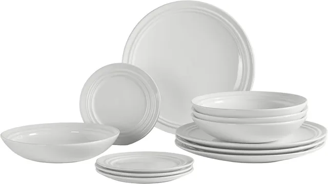 Serviesset Stevns 12-delig / 4 personen - 4 dinerborden, 4 ontbijtborden en 4 diepe borden