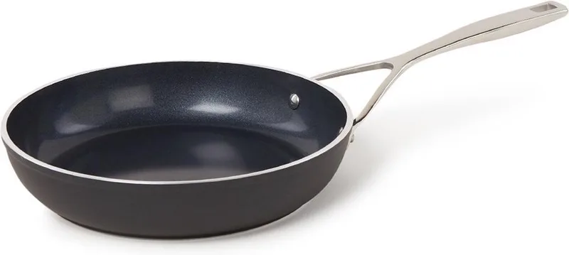 Alu Pro 5 Ceraforce koekenpan 26cm PFAS vrij by Demeyere in Black – product photo