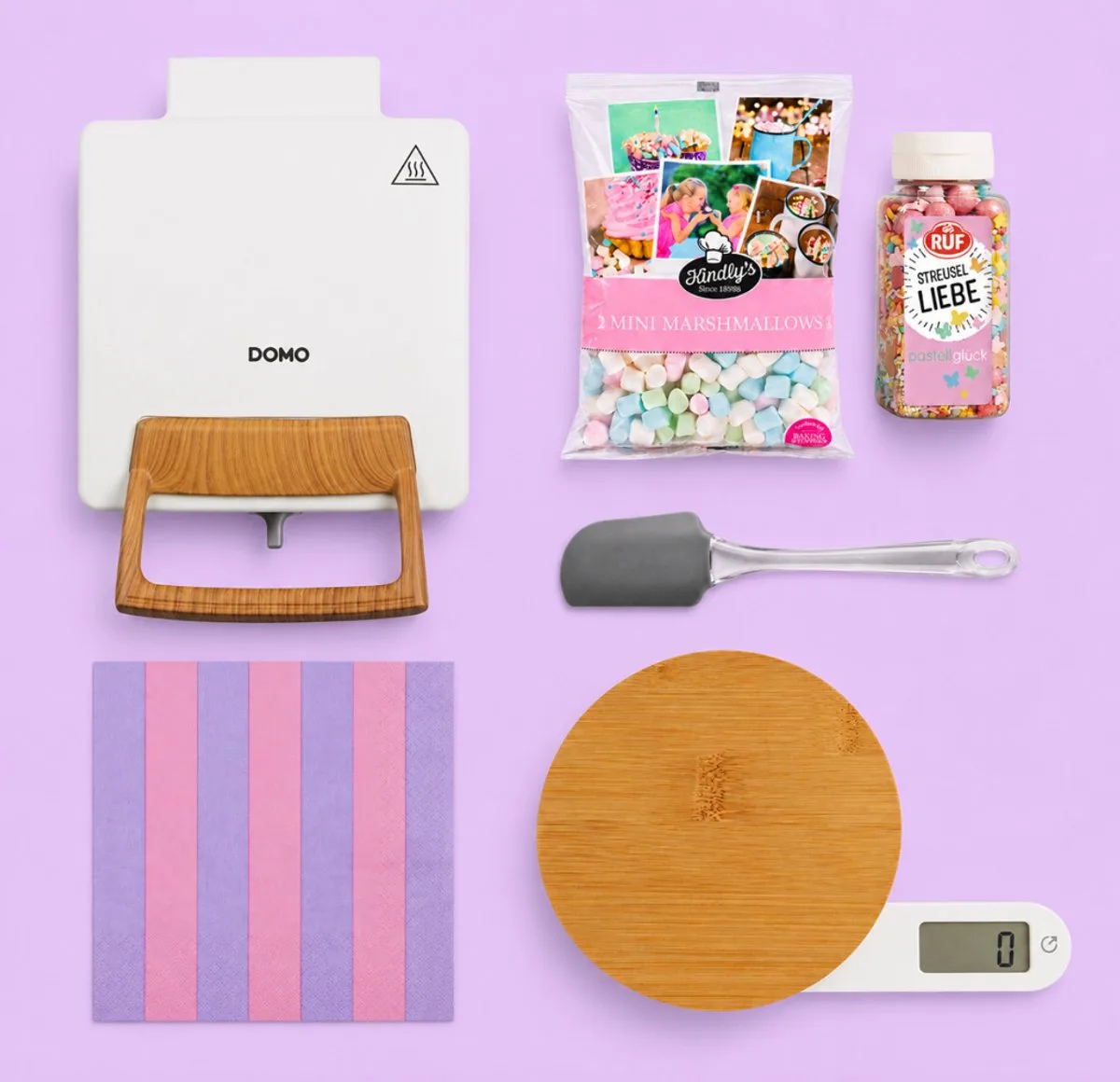Wafelgeluk Cadeaupakket – DO9274W Wafelijzer Powder White met Weegschaal, Marshmallows & Wafelaccessoires van Domo in Wit – productfoto