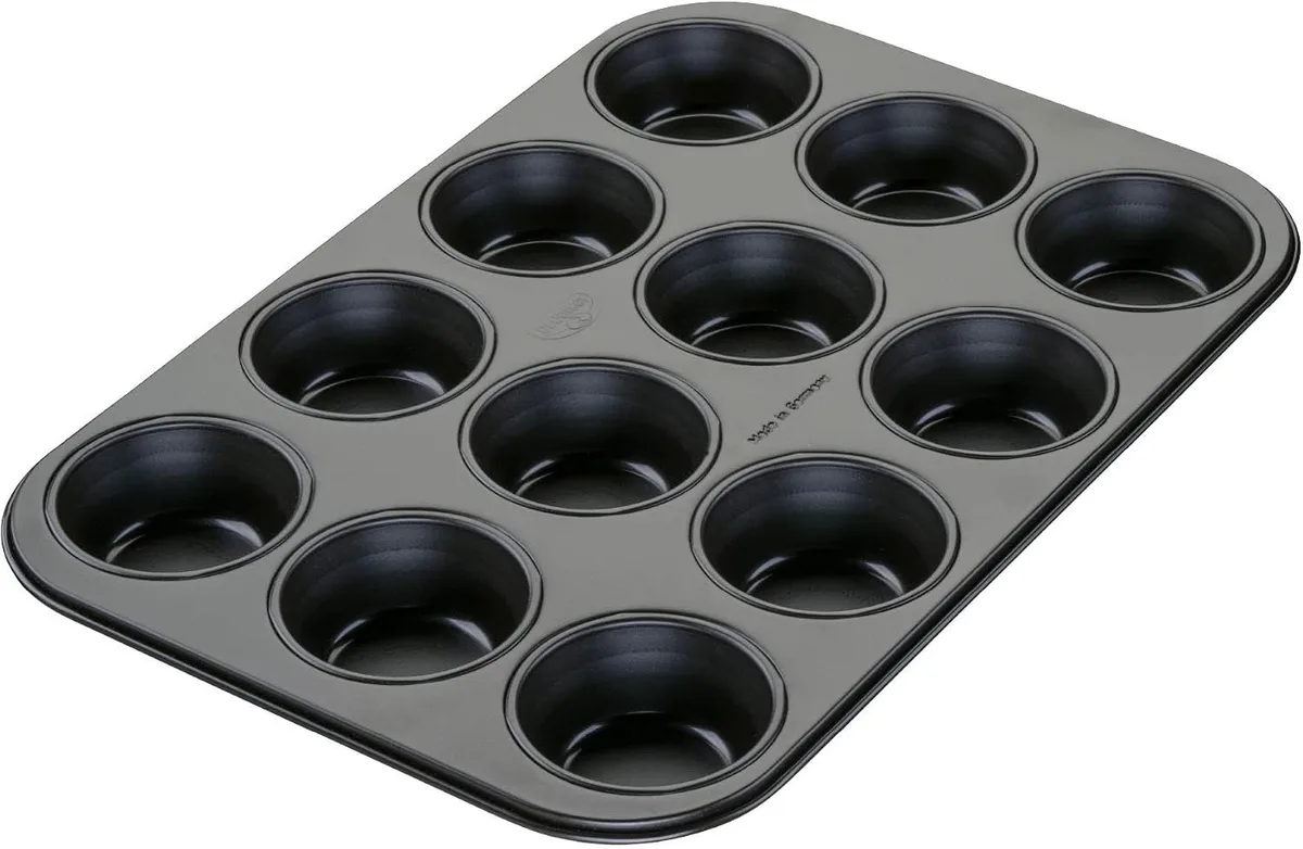 Muffinvorm 12 holtes - PFAS-vrij, antiaanbaklaag fra Dr. Oetker i Sort – produktbillede