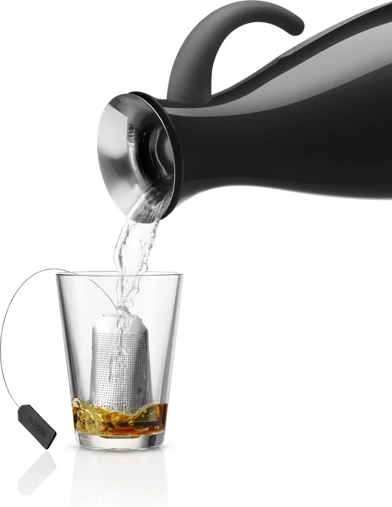Waterkoker 1,5 liter - Roestvast Staal van Eva Solo in Zwart – productfoto
