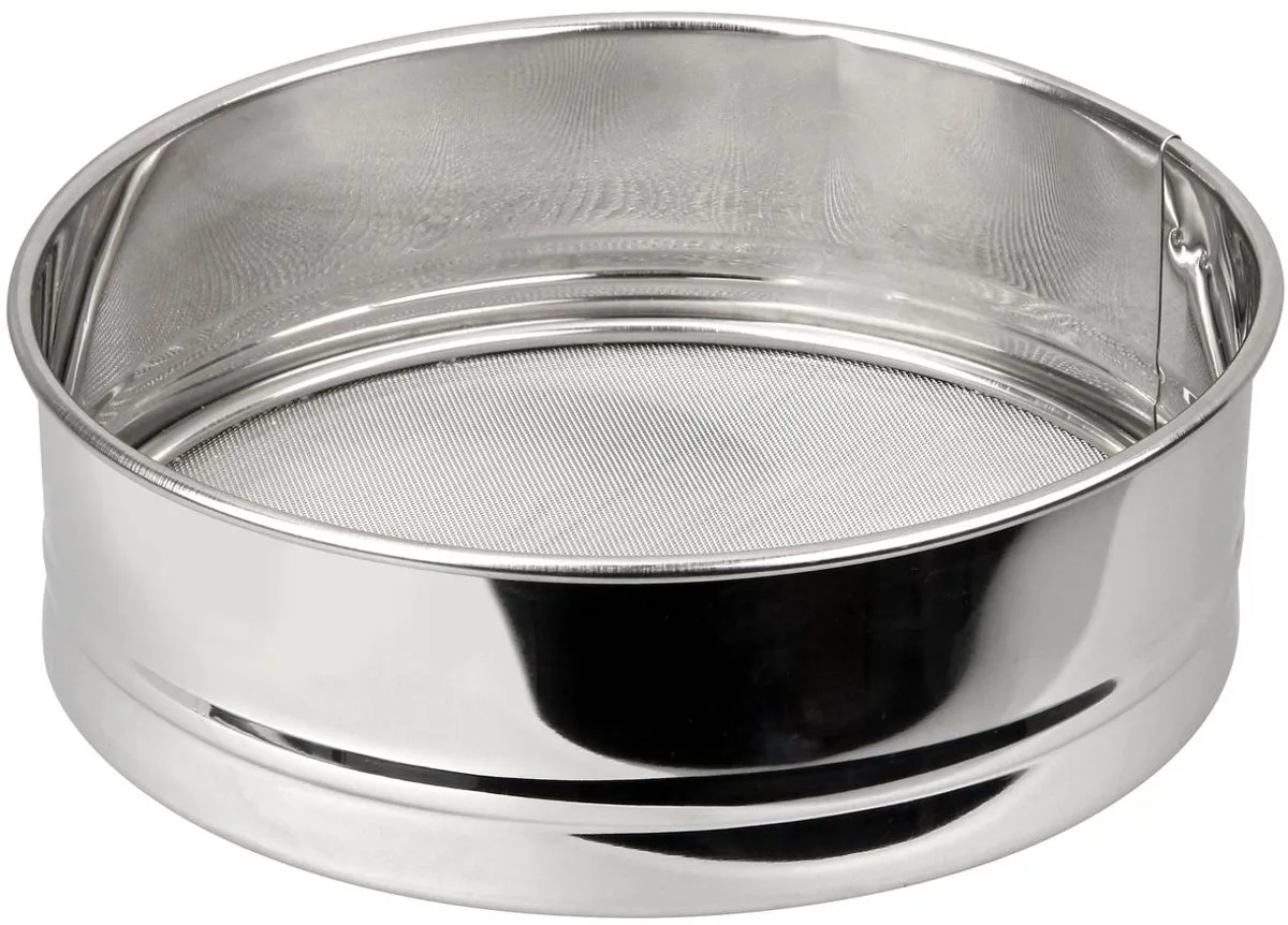 Roestvrijstalen extra fijne keukenzeef 18 cm diameter Fackelmann Basic by Fackelmann in Grey – product photo