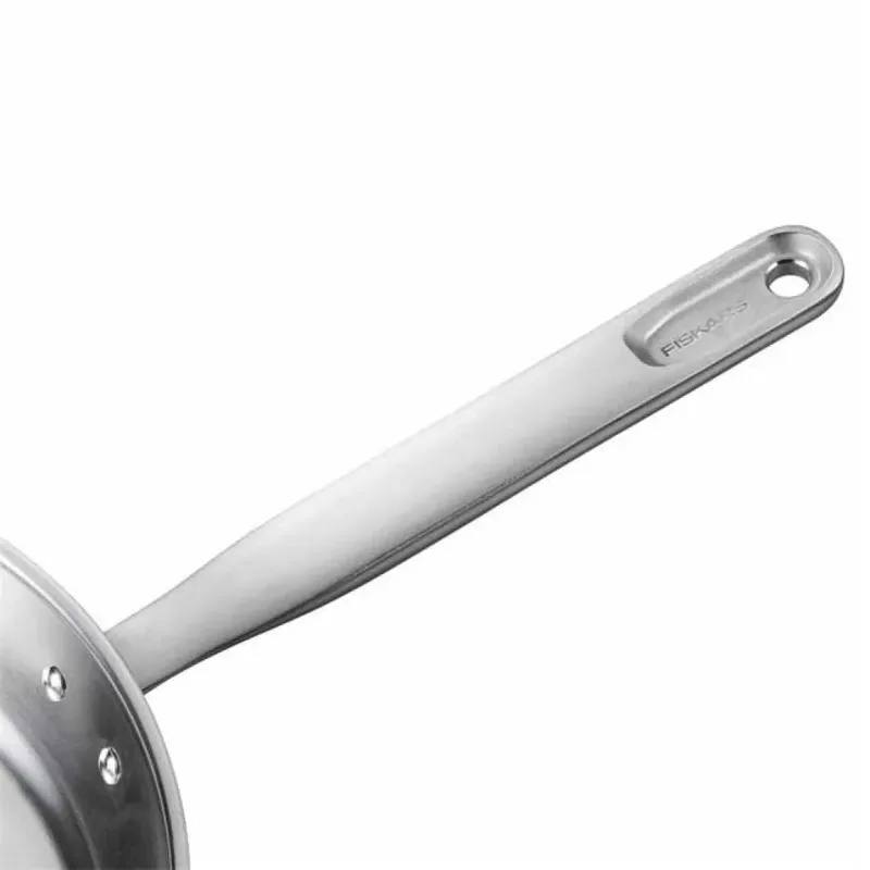 Koekenpan All Steel Pure - Pan voor alle Kookplaten - Koekenpan 24 cm - Ceratec™ Antiaanbaklaag - Pannen von Fiskars in Rvs – Produktfoto 4 von 6