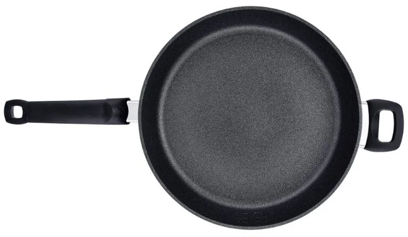 Adamant® Comfort - Frituurpan/Koekenpan 32 cm – Duurzaam Aluminium met Non-stick Coating, Geschikt voor Alle Fornuizen by Fissler in Black – product photo 3 of 3