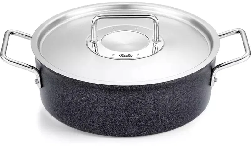 Adamant - Kookpan Laag met RVS Deksel - 24 cm – Aluminium Pan met Krasbestendige Antiaanbaklaag by Fissler in Black – product photo