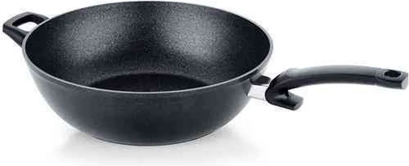 Adamant Wokpan 32 cm van Fissler in Zwart – productfoto