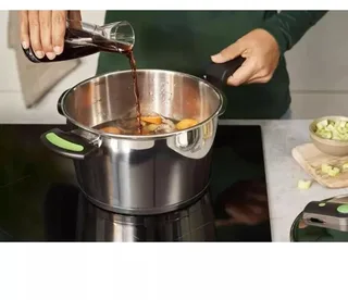 Vitaquick Premium Snelkookpan, 2,5L by Fissler in Rvs – product photo 1 of 5