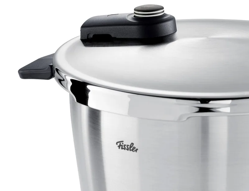 Vitaquick Premium Snelkookpan met Stoominzet en driepoot 2.5L by Fissler in Silver – product photo 3 of 3
