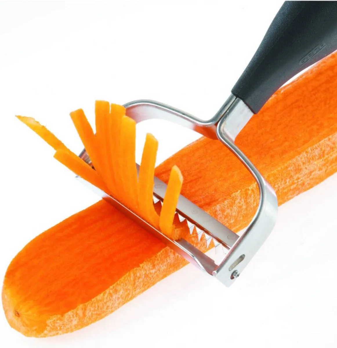STRISCIA Juliennesnijder - Julienne Peeler - RVS Groentesnijder de GEFU en Noir – photo produit