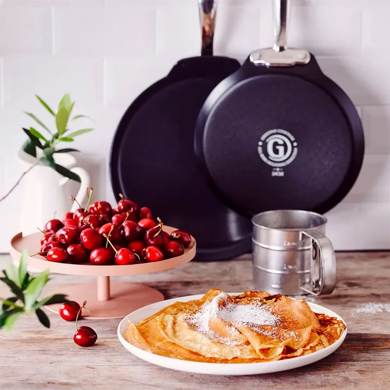 Barcelona Pro Pannenkoekenpan Ø24cm by GreenPan in Black – product photo 4 of 5