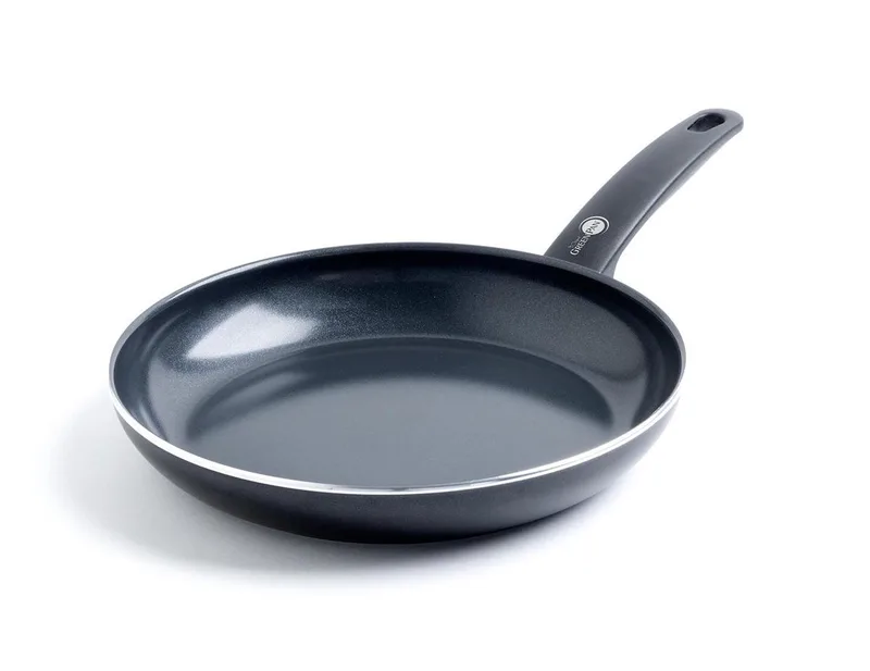 Cambridge Koekenpan 32cm - PFAS-vrije antikleeflaag - Koekenpan inductie - Keramische pan - Ovenbestendig tot 180°C - Koudgrepen by GreenPan in Black – product photo
