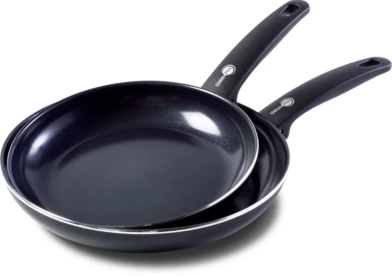 Cambridge Koekenpannenset 2-delig - 24/28cm -PFAS-vrije antikleeflaag - Pannenset inductie - Keramische pan - Ovenbestendig tot 160°C - Koudgrepen - Zwart by GreenPan in Black – product photo