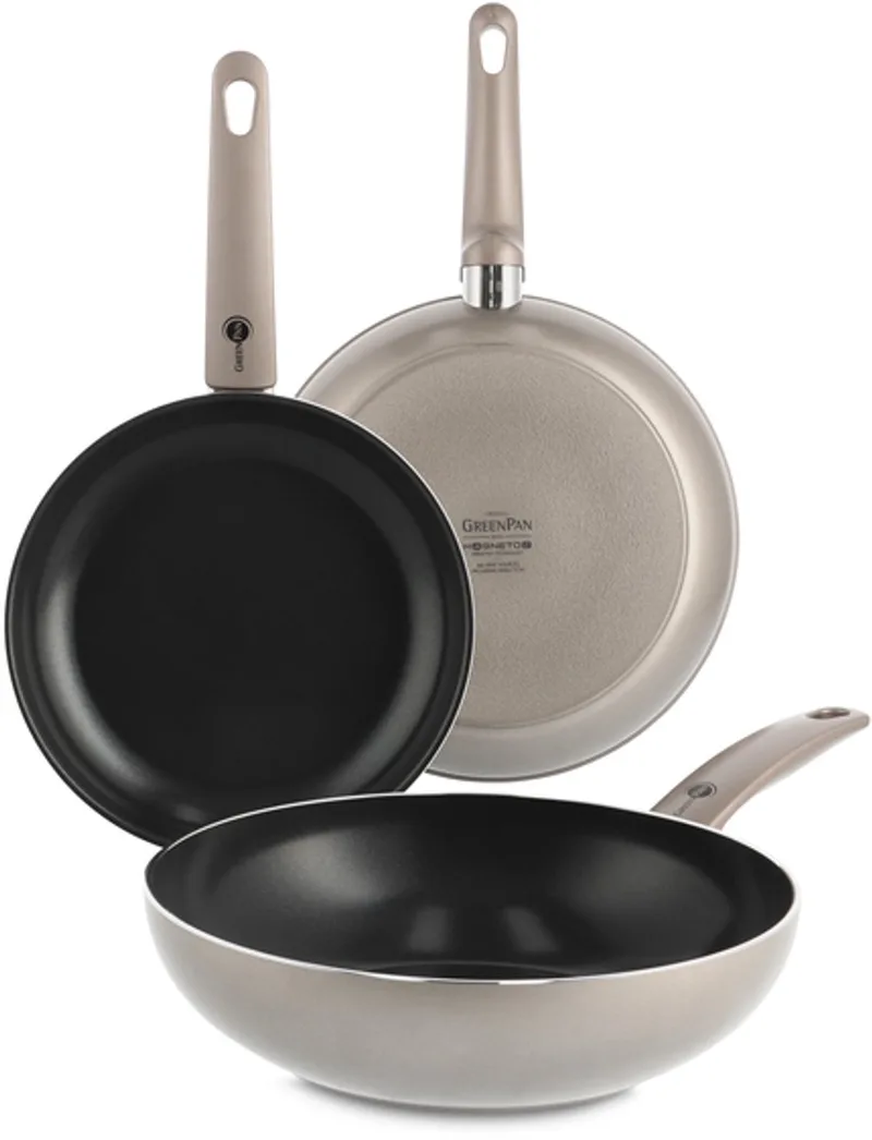 Cambridge Pannenset 3-delig - Koekenpan 24 cm + 28 cm + Wokpan 28 cm - PFAS-vrije antiaanbaklaag - Inductie pannenset - Ovenbestendig tot 180°C - Koudgrepen - Zonder deksel - Brons fra GreenPan i Bronze – produktbillede