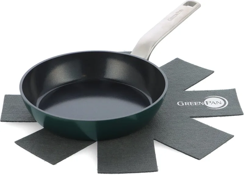 Evolution Koekenpan 20cm - PFAS-vrije antikleeflaag – Koekenpan inductie - Keramische koekenpan – Ovenbestendig tot 200°C – RVS handgrepen - Met panbeschermer - Groen fra GreenPan i Grøn – produktbillede