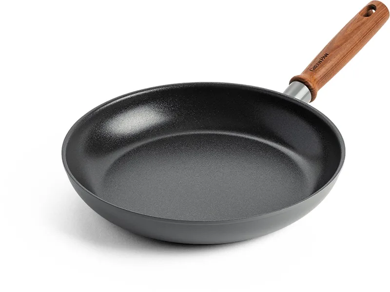 Mayflower Pro koekenpan 26cm - grijs - houten handvat - PFAS-vrij von GreenPan in Grau – Produktfoto