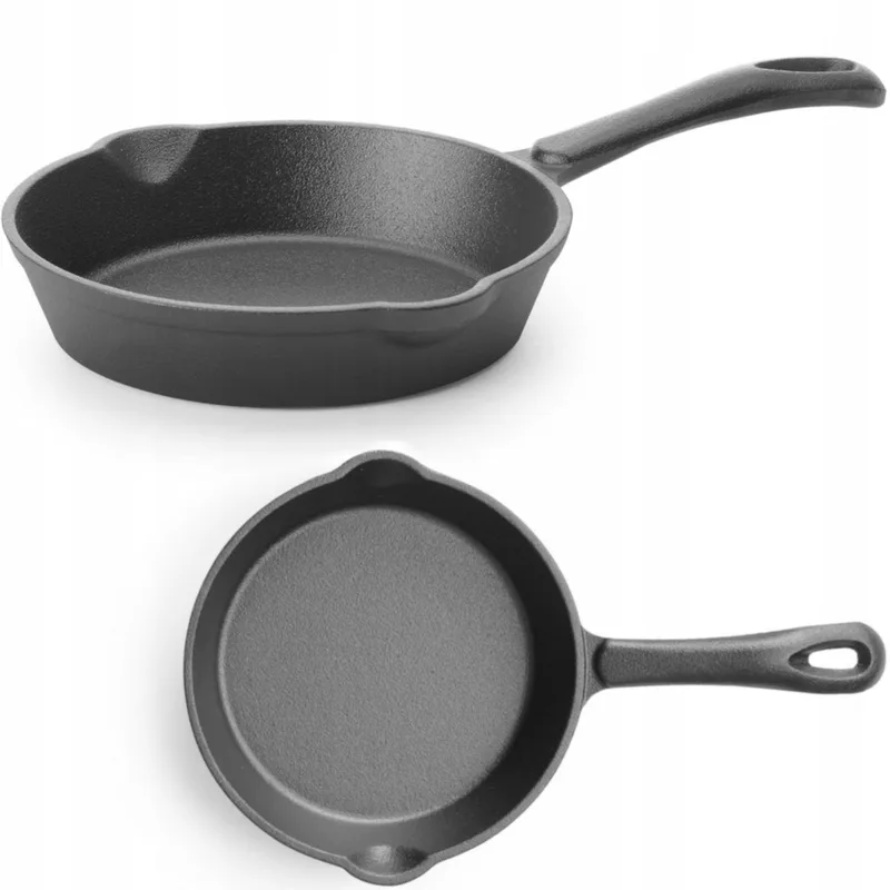 Gietijzeren Koekenpan Universeel 16.5cm - Geschikt voor Inductie by Hendi in Black – product photo