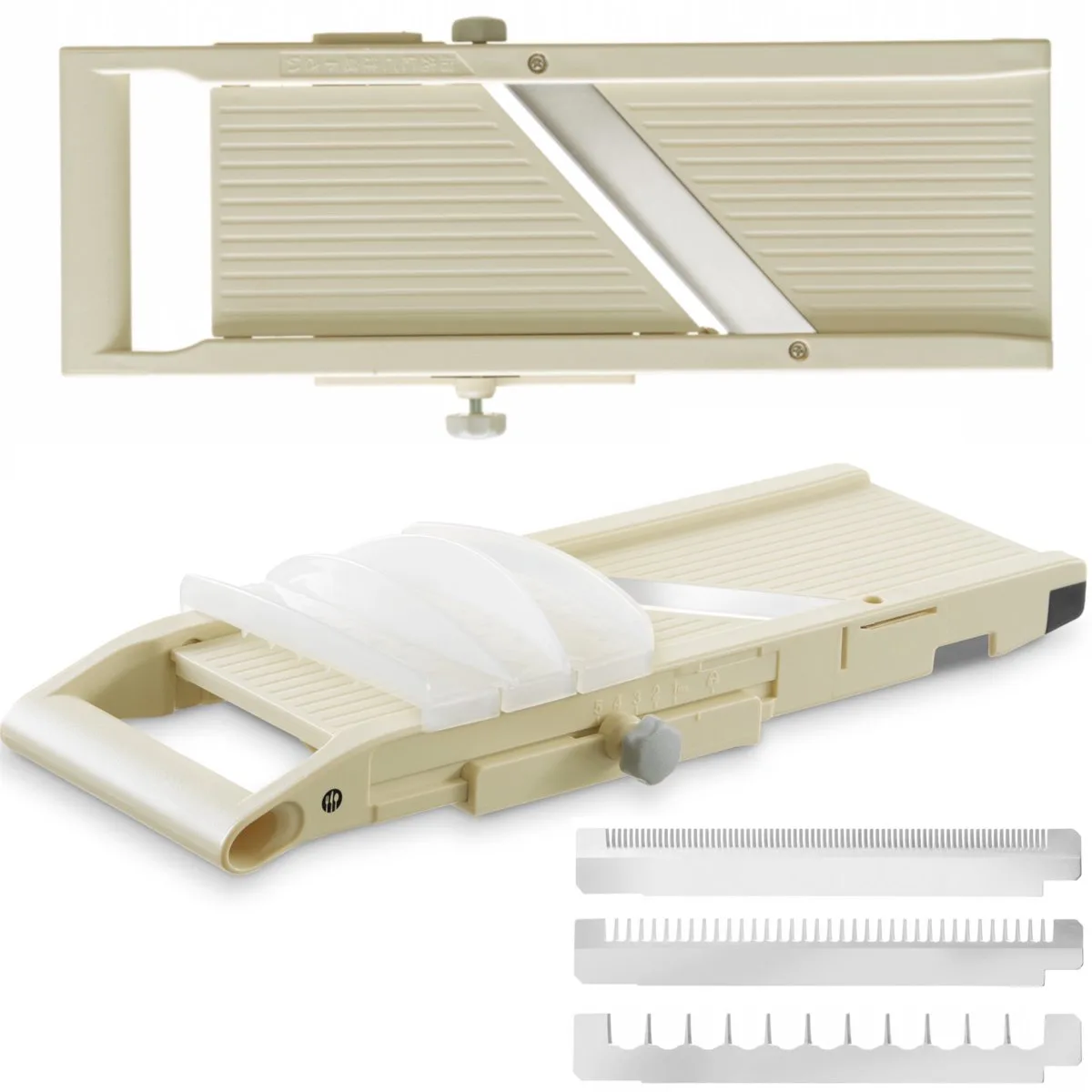 Japanse mandoline – verstelbare snijdikte – inclusief 3 julienne messen – vingerbeschermer – 380x158x47 mm van Hendi in Rvs – productfoto