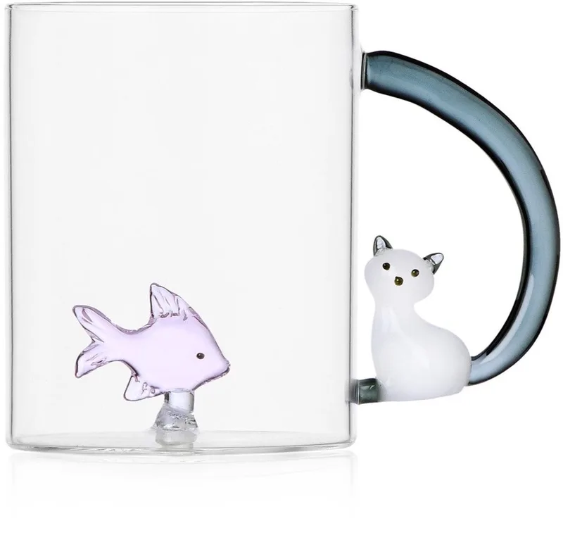 Mok of Beker - Roze Vis & Witte Kat - Tabby Cat - Cadeaudoos van Ichendorf in Transparant – productfoto