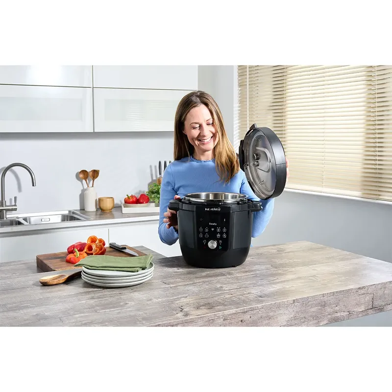 Plus WiFi 5,7L Multicooker - 9-in-1 Snelkookpan - Slowcooker - Sous Vide - Rijstkoker - Steriliseren - App Bediening de Instant Pot en Zwart Plus 5, 7L – photo produit 3 sur 5