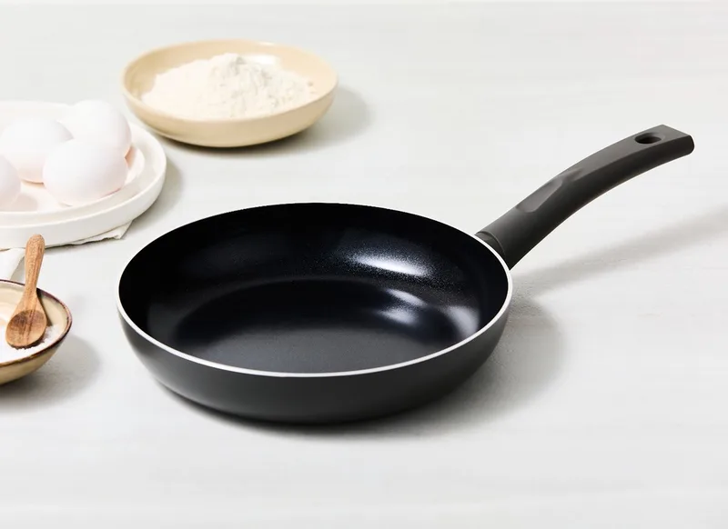 Avon Koekenpan - 24 cm - Keramisch - Ergo Greep - Geschikt voor Inductie - PFAS, PTFE Vrij de ISENVI en Anthracite – photo produit