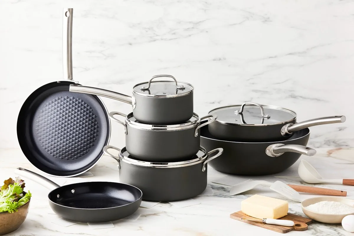 Murray Chef Deluxe Pannenset 18 Delig - RVS grepen - Antraciet - Keramisch - 100% PFAS, PTFE vrij - 100% duurzaam - Unieke Antiaanbaklaag - Non-stick bodem - Vaatwasbestendig - Geschikt voor alle warmtebronnen inclusief inductie by ISENVI in Anthracite, Rvs – product photo