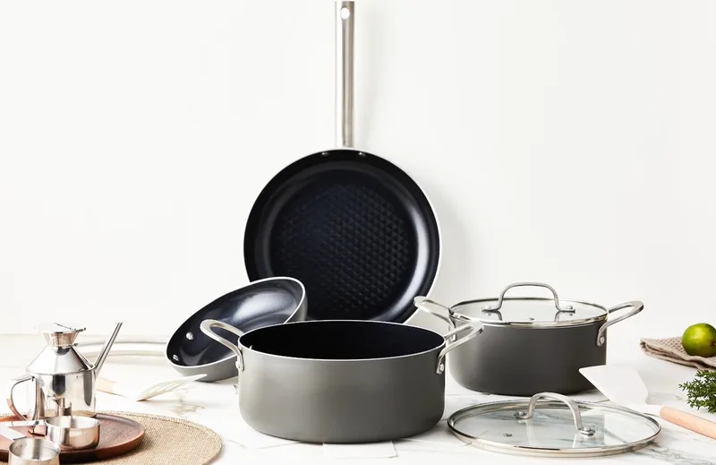 Murray Super Combi Pannenset Inductie - Keramisch - 12 Delig - PFAS, PTFE Vrij - Alle warmtebronnen by ISENVI in Anthracite, Rvs – product photo