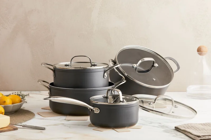 Victoria Forged Pannenset Inductie - Keramisch - 12 Delig - Kookpannen Set - PFAS, PTFE Vrij - Alle warmtebronnen by ISENVI in Antraciet – geanodiseerd – product photo