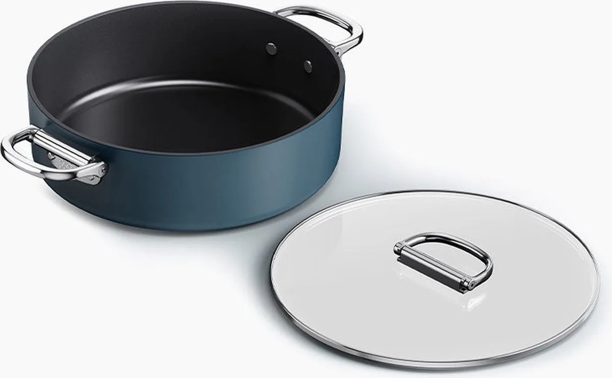 Space hapjespan met deksel – 28 cm – anti-aanbak van Joseph Joseph in Blauw – productfoto