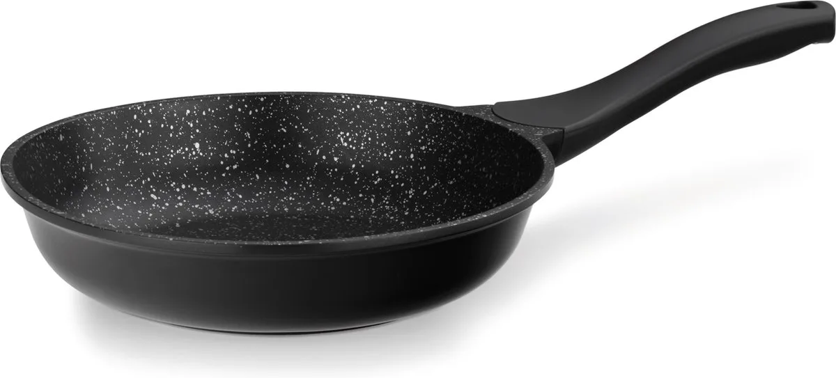 Koekenpan 24 cm van Kela in Zwart – productfoto