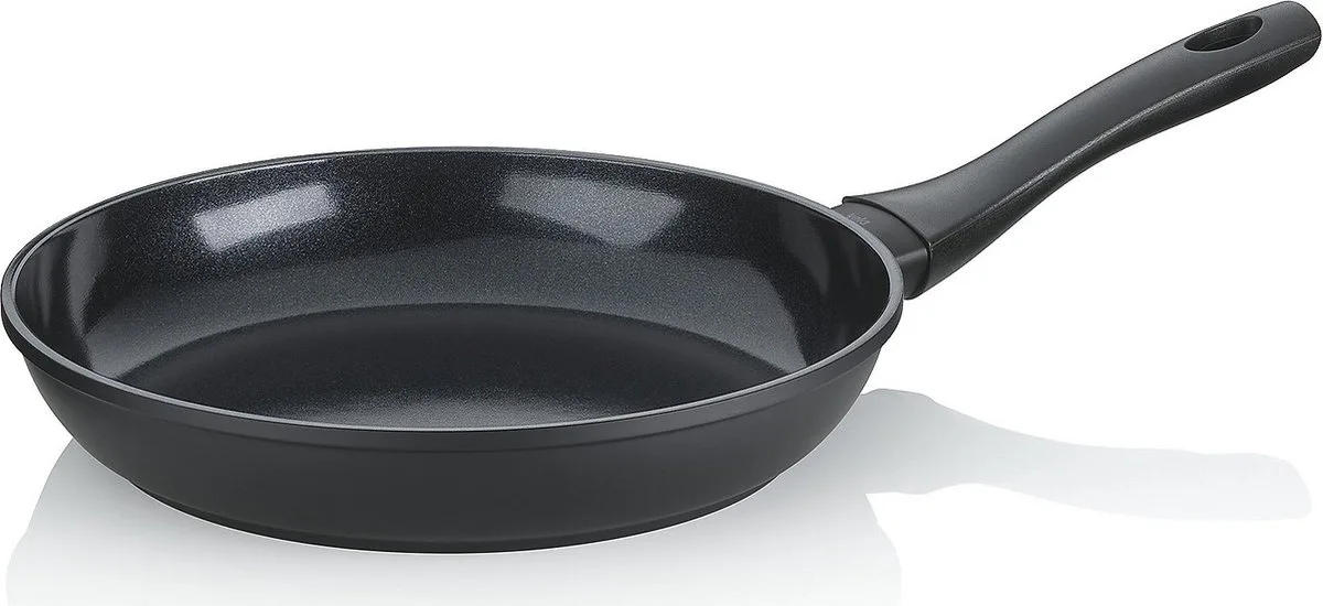 Koekenpan, 28 cm, Non-stick, PFAS/PTFE vrij, Gegoten Aluminium van Kela in Zwart – productfoto