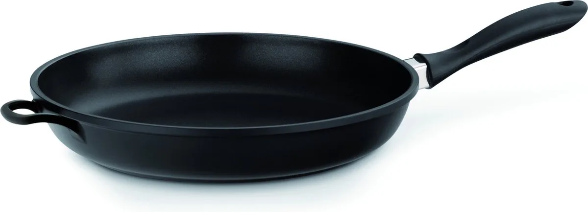 Koekenpan 32 cm van Kela in Zwart – productfoto