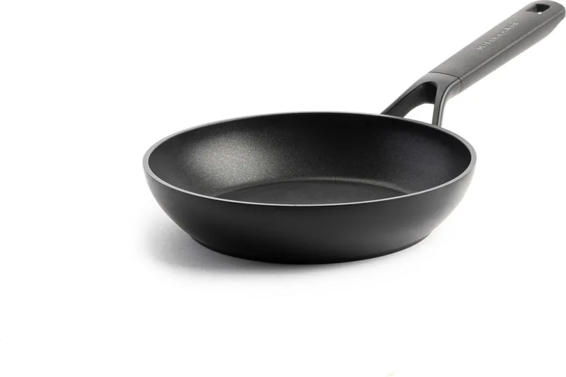 Classic Forged Aluminium koekenpan ø20cm - inductie - anti-aanbak - PFAS-vrij by KitchenAid in Black – product photo 1 of 5