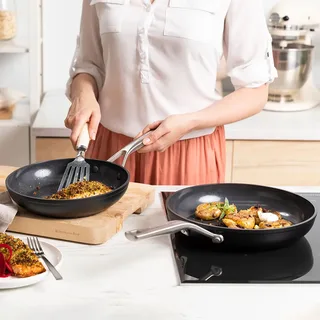Forged Hardened Aluminium 2-Delige Braadpan Set 20cm - 28cm by KitchenAid in Black – product photo 3 of 5
